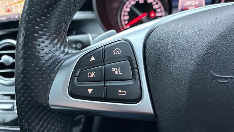 Mercedes-Benz C-Class C220d AMG Line Premium 4dr Auto Diesel Saloon